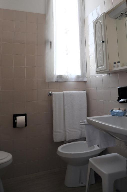 Hotel Reno Lido di Jesolo Bilik gambar