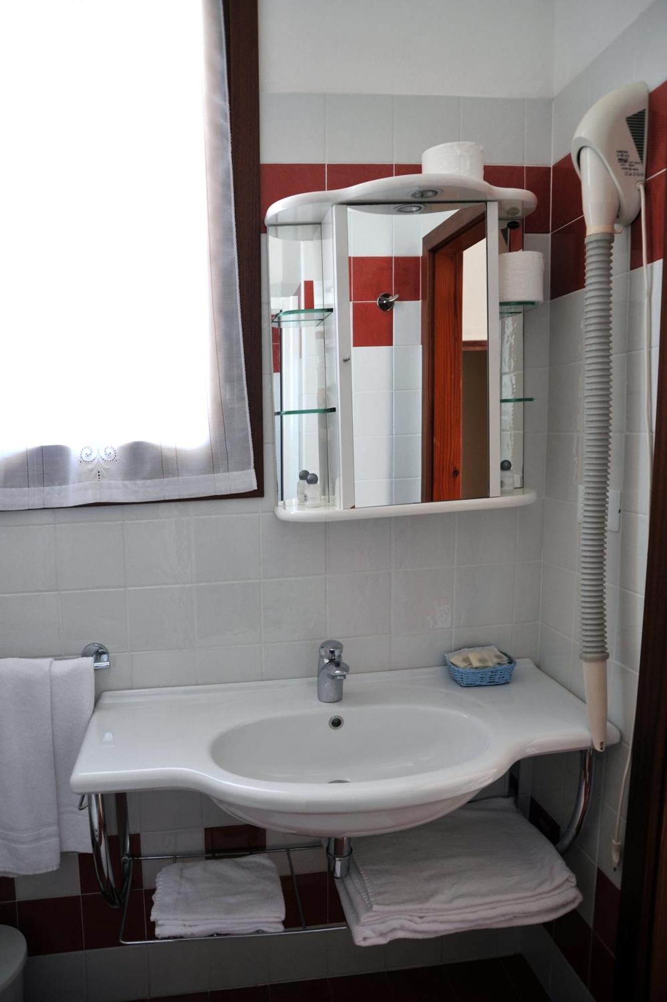 Hotel Reno Lido di Jesolo Luaran gambar